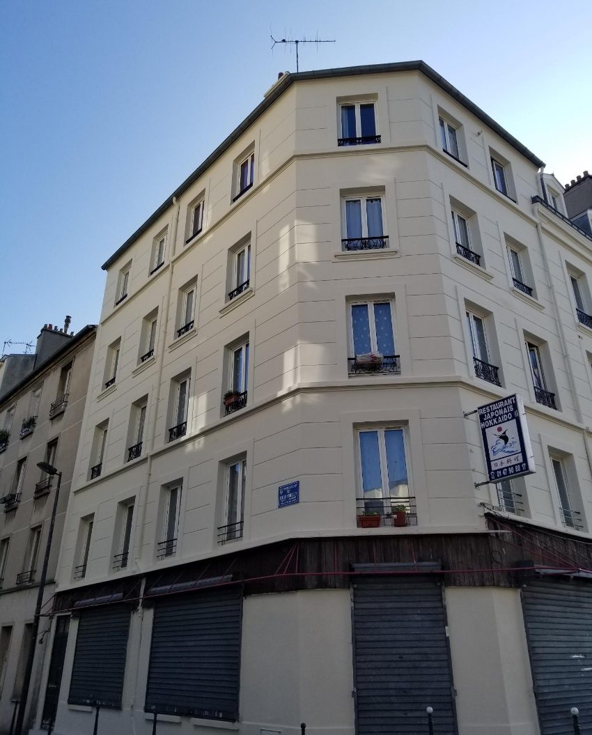 Immeuble parisien après ravalement de façade terminé par SOGED