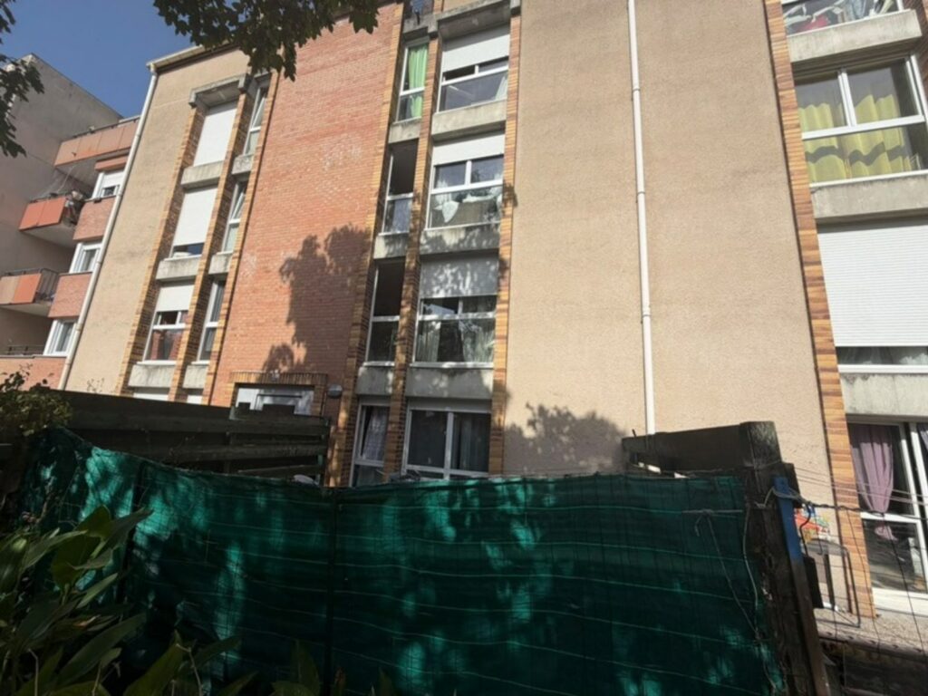Façade d’une résidence de logements collectifs à Cergy, chantier SOGED