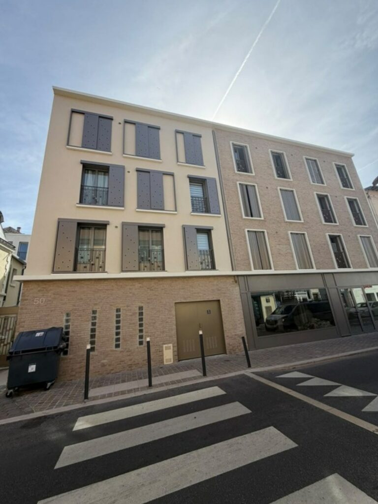 Immeuble neuf de 22 logements collectifs à Conflans-Sainte-Honorine, chantier SOGED